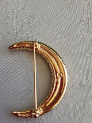 Swarovski White Crystal Crescent Moon Gold Tone Brooch new
