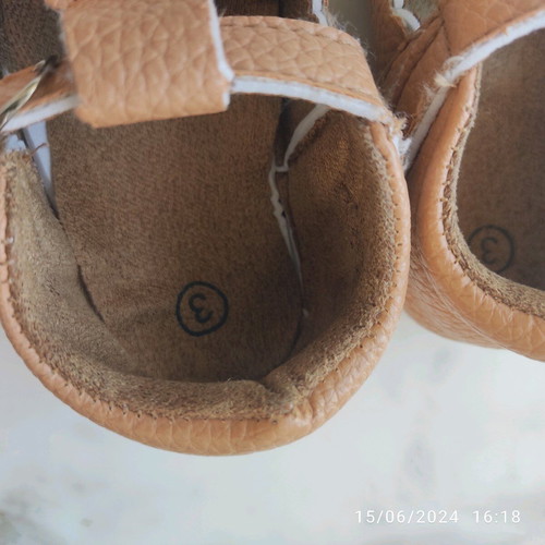 Mary Janes baby ballerinas used size 20 from synthetic leather