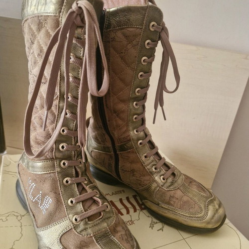 Alviero Martini 1a Classe quilted leather ankle boots like new, size 37