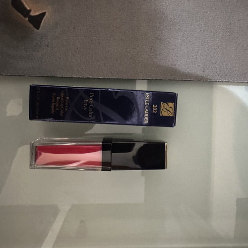 Estée Lauder lip gloss, new