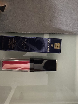 Estée Lauder lip gloss, new