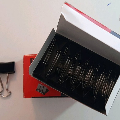 Metal clips 51 mm and 32 mm new, pack of 107 pieces