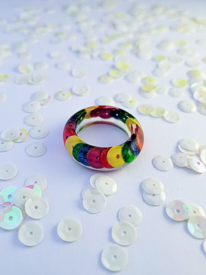Rainbow resin ring like new, 19 mm Ø