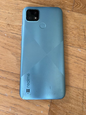Realme C21 used with broken screen