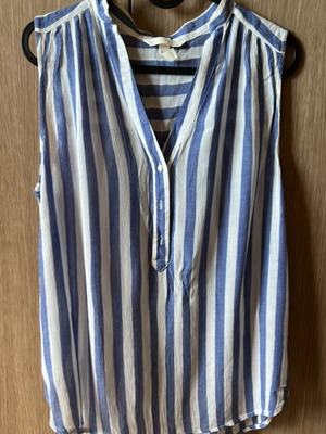 Sleeveless women's shirt H&M XS 100% viscose like new, white and blue