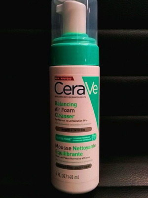 Cerave Air Foam Cleanser 148ml new with small gifts
