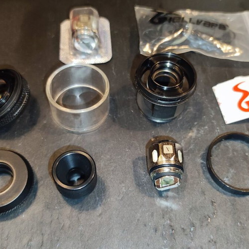 Hellvape Fat Rabbit atomizer used with Vaporesso GT cores resistors