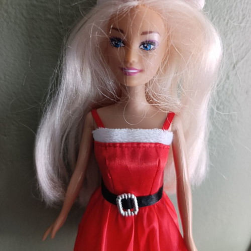 Monster High Cleo de Nile G1 2013 Frights Camera Action! doll used with Santa outfit gift