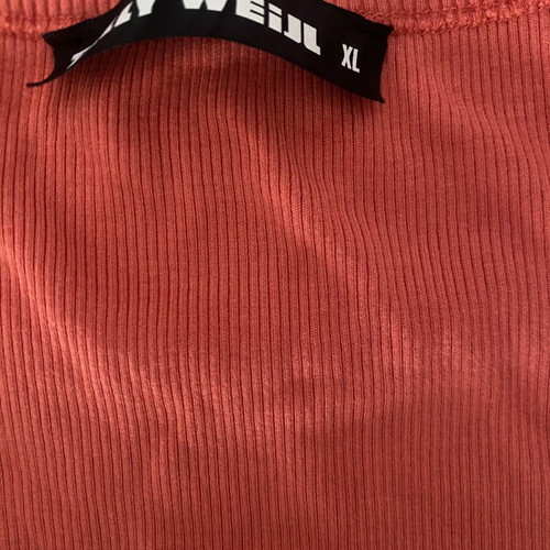 Tally Weijl women's sleeveless crop top coral, like new, size XL