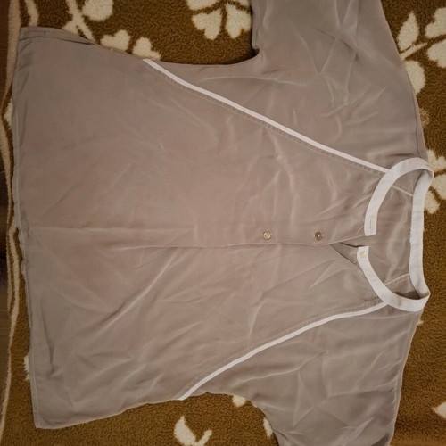 Women's blouse with buttons like new, size L and XL, white and beige