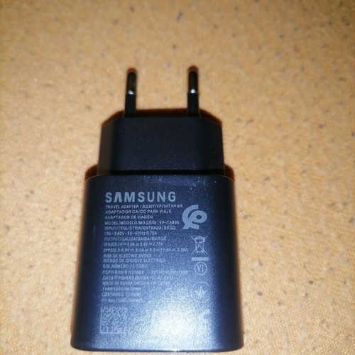 Samsung 25W Super Fast Charging USB-C charger new, black