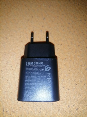 Samsung 25W Super Fast Charging USB-C charger new, black