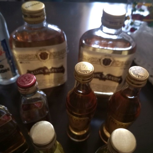 Set of 19 very old mini drinks new, sealed with two new mini glasses