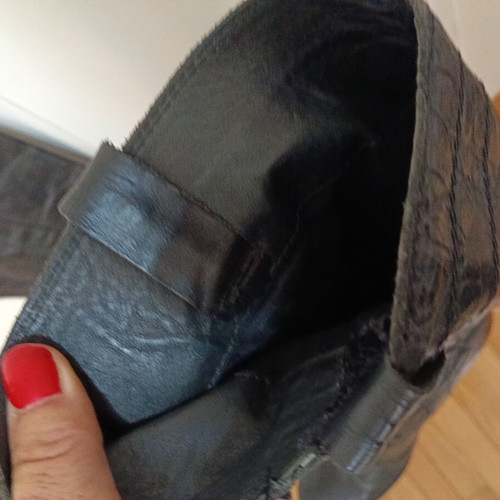 Boots size 38.5 used, natural leather black