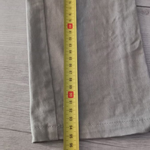 Men's khaki pants like new, size L, green color