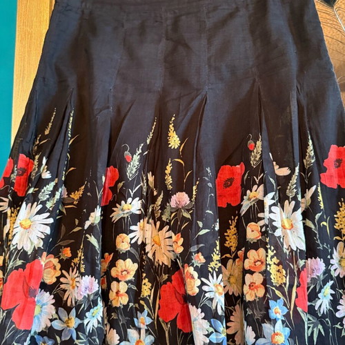 Toi&Moi linen flared skirt with ruffles, large, like new