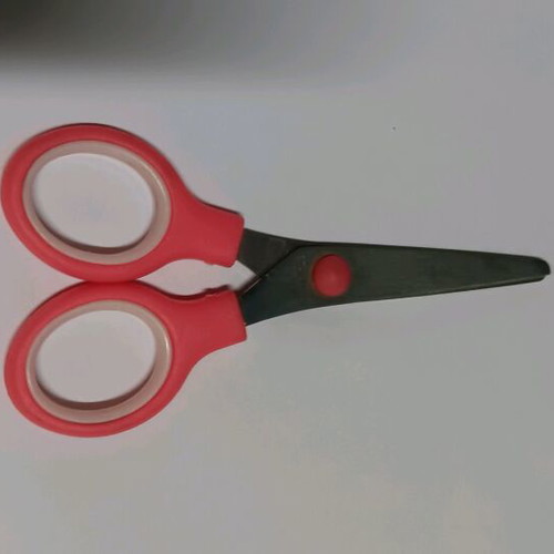 Craft scissors like new with pink handle