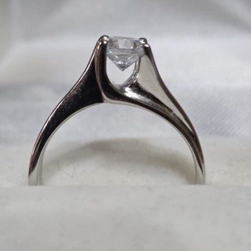 White Gold Solitaire Ring New with Zircon 585 Carat