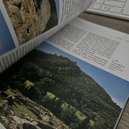 Greece 8,500 Years of Civilization like new, English edition