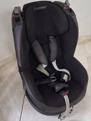 Maxi Cosi car seat used, for children 9–18 kg
