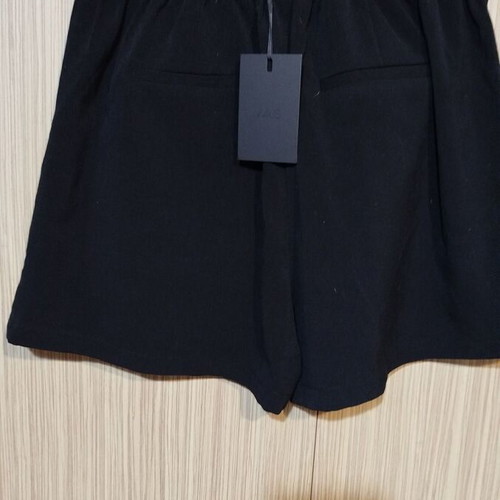 Yas shorts new size medium