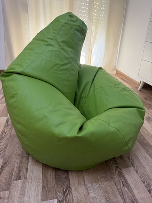 Pouf stool used