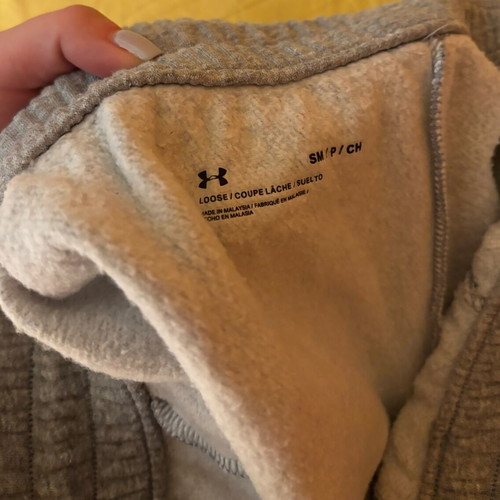 Under Armour gray shorts new, size S