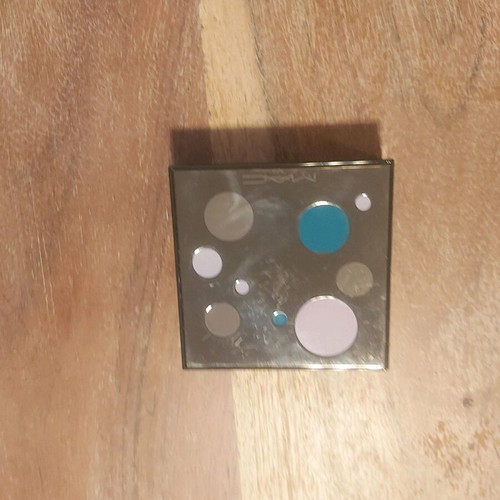 MAC eyeshadow mini palette 6 colors like new