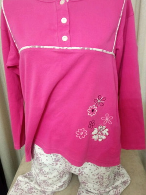 Πιτζάμα γυναικεία μεταχειρισμένη, σε καλή κατάσταση, μέγεθος M