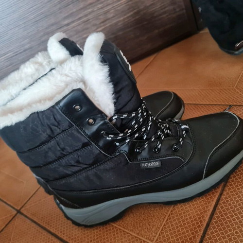 Waterproof snow boots like new, size 40