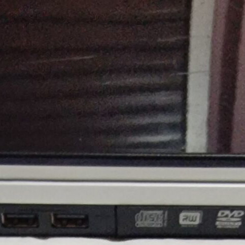 LG E 500 used for parts with memory and hard drive