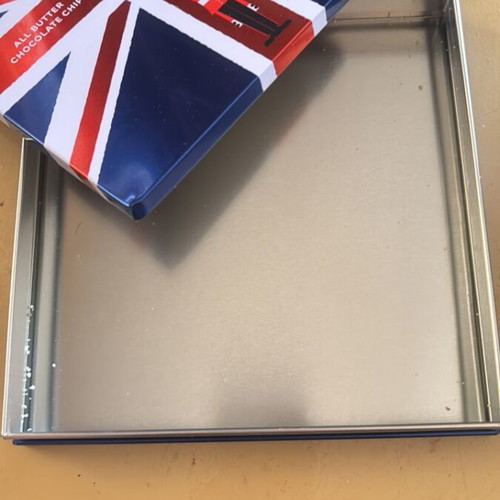 Marks & Spencer metal box, 19x19 cm