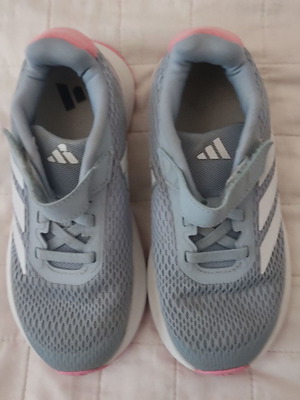 Adidas kids sports shoes used, size 31, for girls