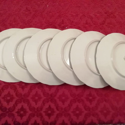 Porcelain cake plates new, set of 6 with embossed design and gold