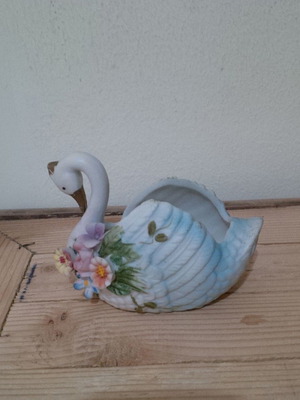 Κεραμικό μπιμπελό με άνοιγμα 8cm σαν καινούργιο