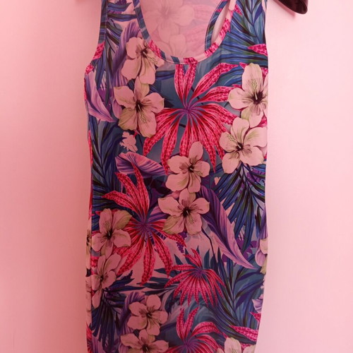 Tropical floral women's dress M/L like new, tight knee-length