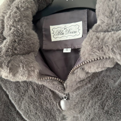 Dark gray faux fur jacket Small like new with zipper