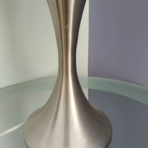Table lamp with oval beige shade and black details like new