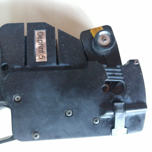 Deprint 5 price labeler used for merchandise