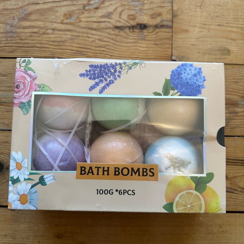 Bath Bombs organic, new, pack of 6