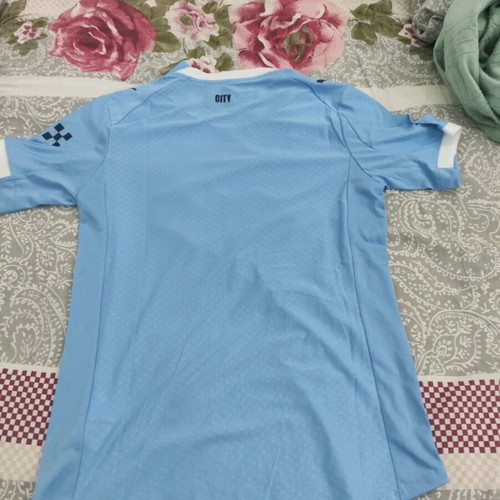 Manchester City Jersey size M new official replica