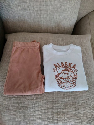 Orchestra velour pajama set for 3 years like new
