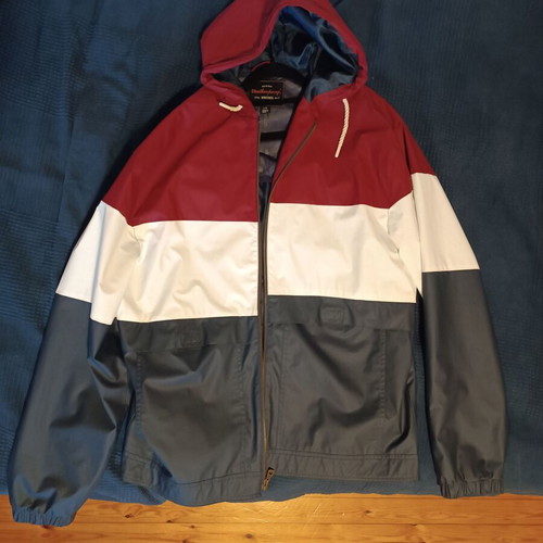 Weatherproof men's vintage hooded rain jacket like new, blue and red