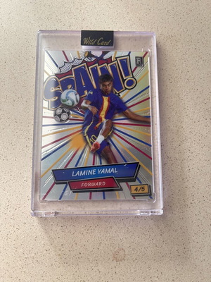 Lamine Yamal Rookie Card used, 4 of 5
