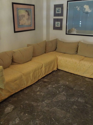 6-Seater Sofa like new, 2 separate pieces