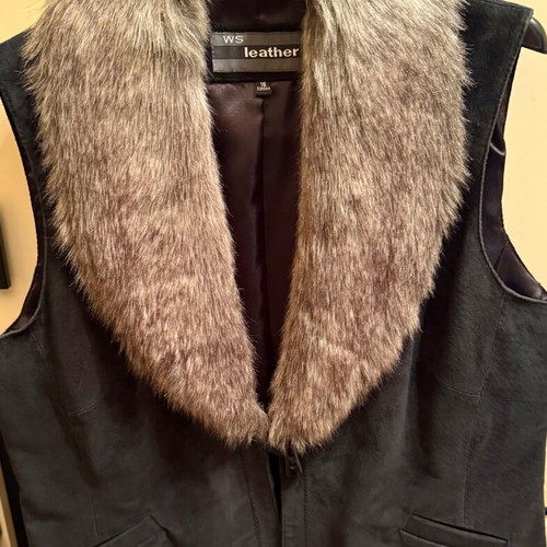 WS Leather vest new, size 16, black