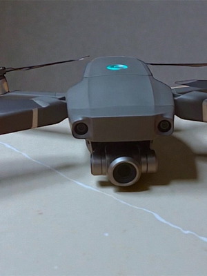 DJI Mavic 2 Zoom Fly More Combo like new with Pro controller