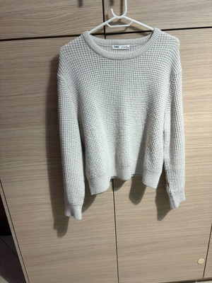 Pull & Bear women's sweater beige like new, size M