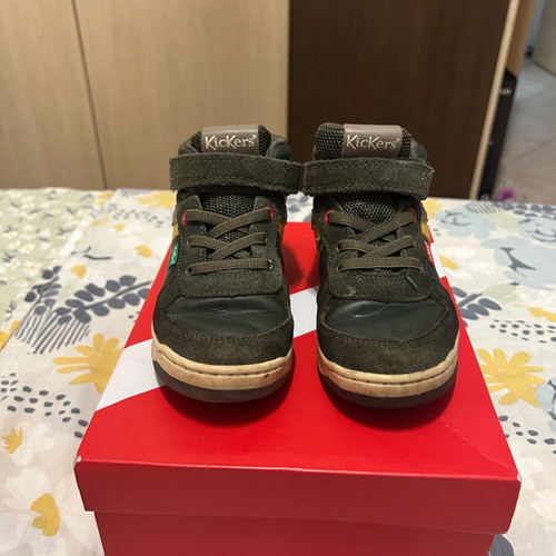 Kickers boots size 27 like new green