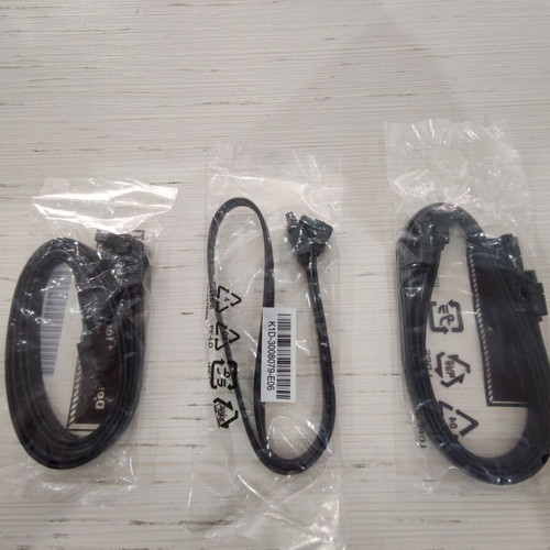 Sata 3 cables new, pack of 5 for hard drives